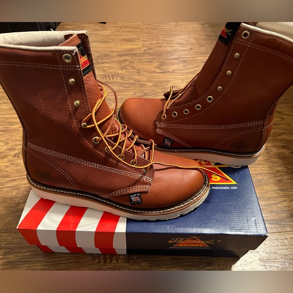 Thorogood 8” work boot - Picture 2 of 4